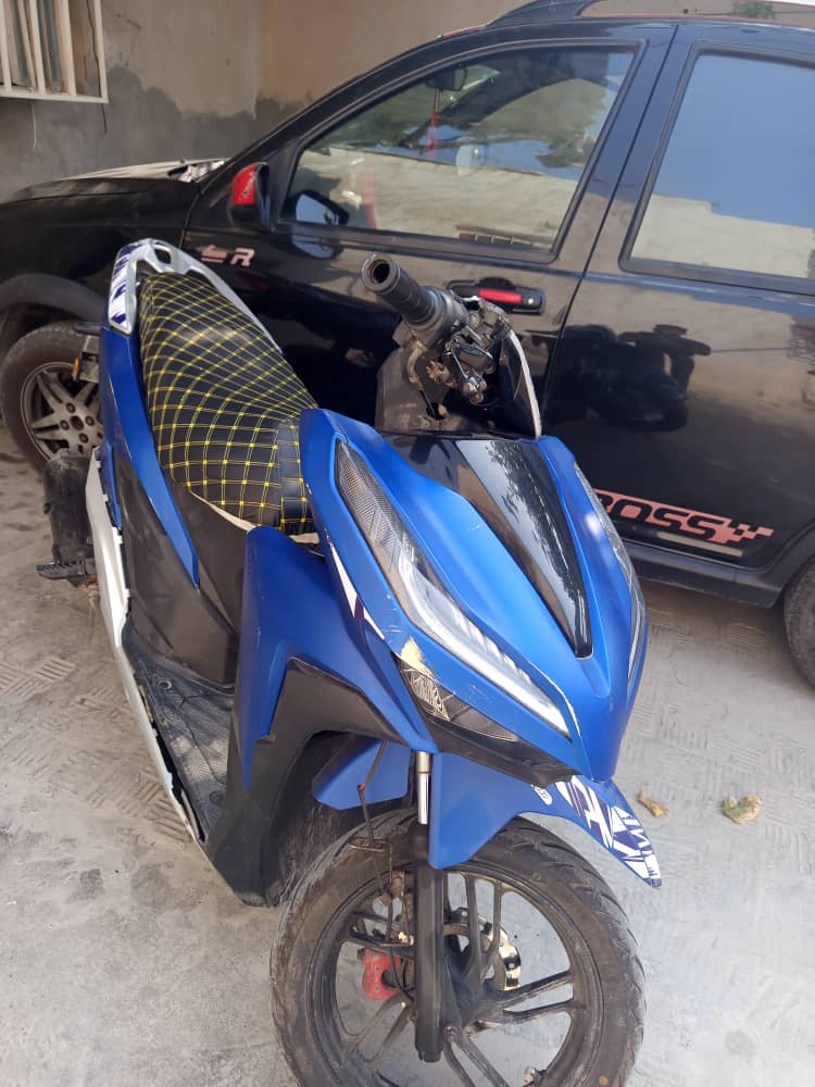 موتور کلیک فروش یا معاوضه با گوشی آیفون