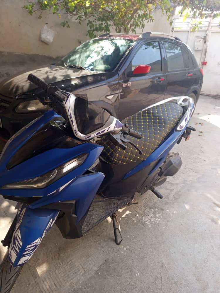 موتور کلیک فروش یا معاوضه با گوشی آیفون